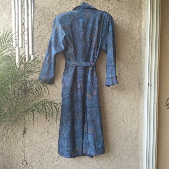 Portrait lined raincoat - Picture 2 of 4